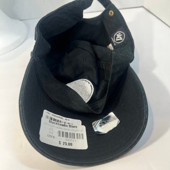 Chicago Blackhawks black hat one size fits most NWT - Picture 3 of 8